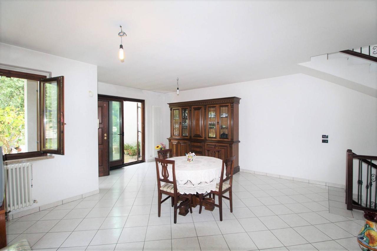 5 rooms House in San Benedetto del Tronto, Italy No. 75293