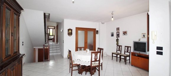 5 rooms House in San Benedetto del Tronto, Italy No. 75293 6