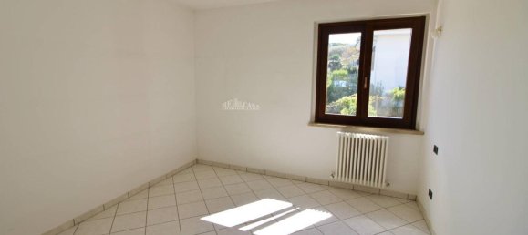 5 rooms House in San Benedetto del Tronto, Italy No. 75293 18
