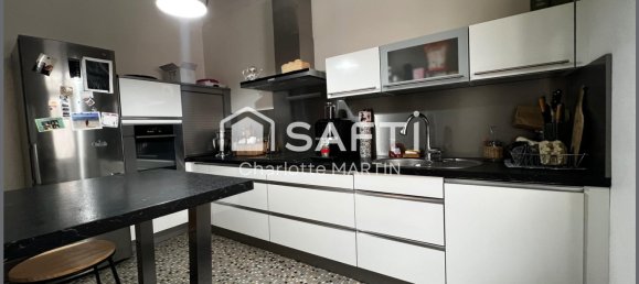 5 bedrooms House in Vierzon, France No. 272727 3