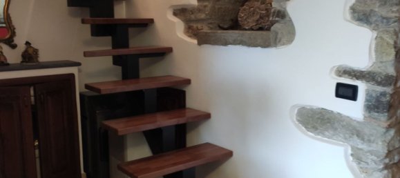 5 rooms House in Fivizzano, Italy No. 160595 3