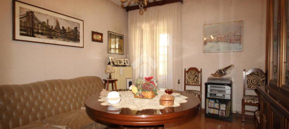 Casa T2 em Alba, Italy N.º 263966 7