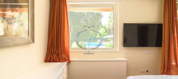 5 rooms Villa in Bari, Italy No. 166105 36