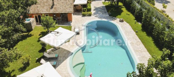 5 rooms Villa in Bari, Italy No. 166105 3