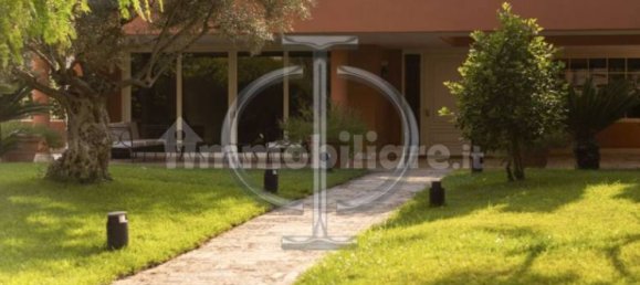 5 rooms Villa in Bari, Italy No. 166105 14