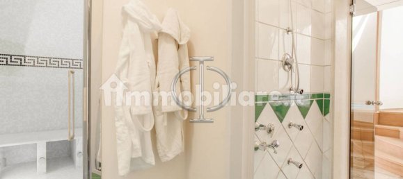 5 rooms Villa in Bari, Italy No. 166105 48