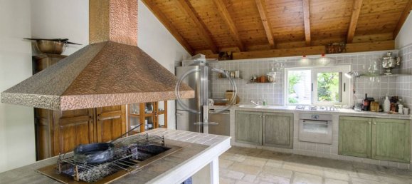 5 rooms Villa in Bari, Italy No. 166105 33