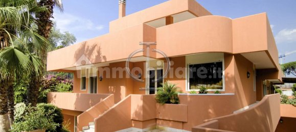 5 rooms Villa in Bari, Italy No. 166105 5