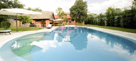 5 rooms Villa in Bari, Italy No. 166105 8