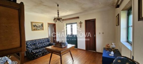 2 bedrooms House in Espadanedo, Portugal No. 49181 12