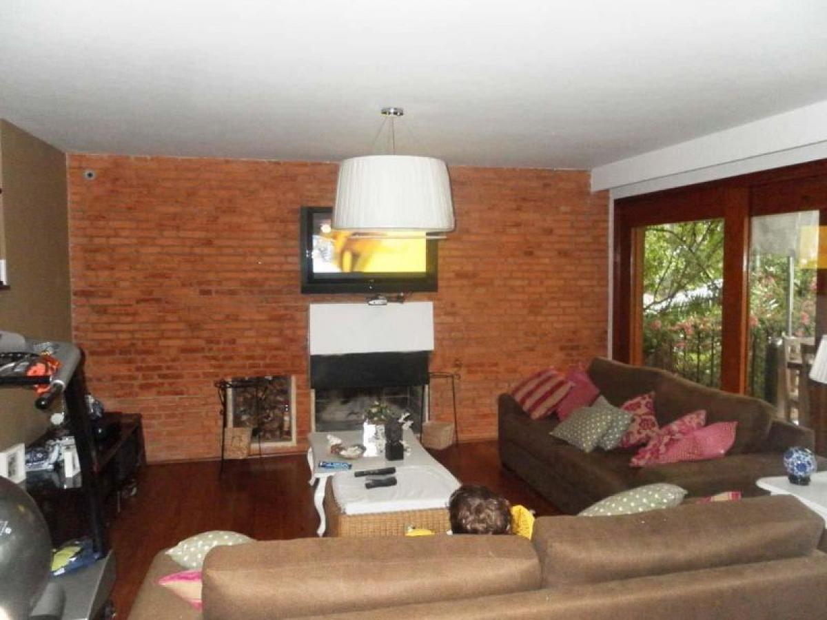 Casa de 3 dormitorios en Sao Paulo, Brazil No. 467029