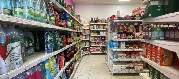  عقار تجاري في Gracay, France 300متر مربع رقم 269116 9