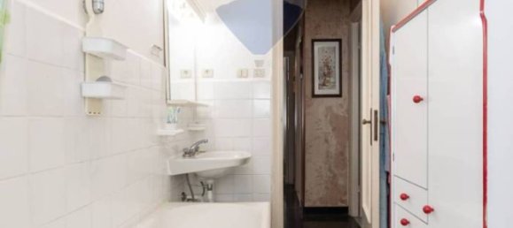 2 bedrooms Apartment in Genoa, Italy No. 299253 13