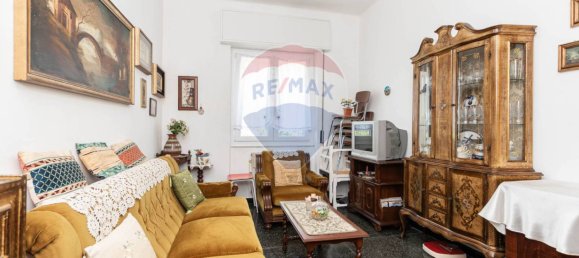 2 bedrooms Apartment in Genoa, Italy No. 299253 5