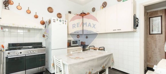 2 bedrooms Apartment in Genoa, Italy No. 299253 17