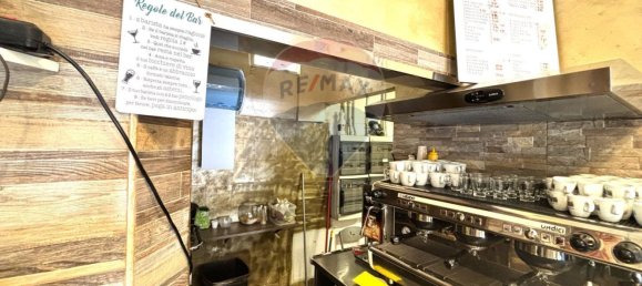 3 rooms Commercial property in Rome, Italy No. 295037 7