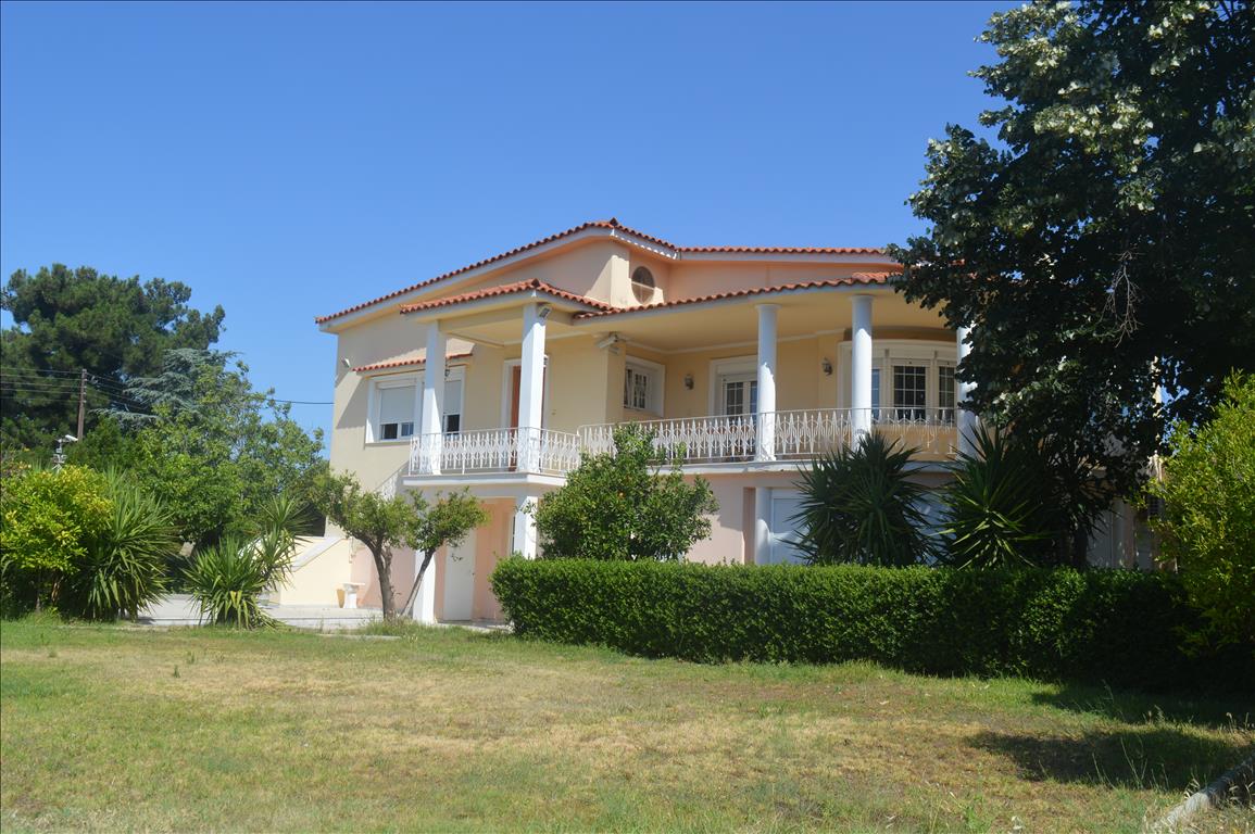 Коммерческая недвижимость 320м² в Амарусион, Греция № 6669