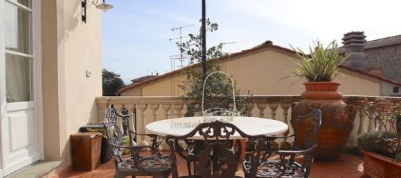 20 rooms Villa in Montecarlo, Italy No. 191158 48