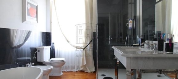 20 rooms Villa in Montecarlo, Italy No. 191158 25