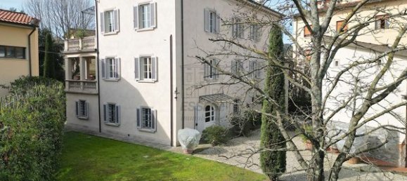 20 rooms Villa in Montecarlo, Italy No. 191158 17