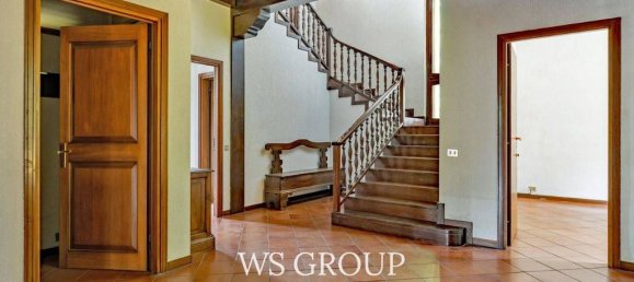 5 bedrooms Villa in Casatenovo, Italy No. 296869 15