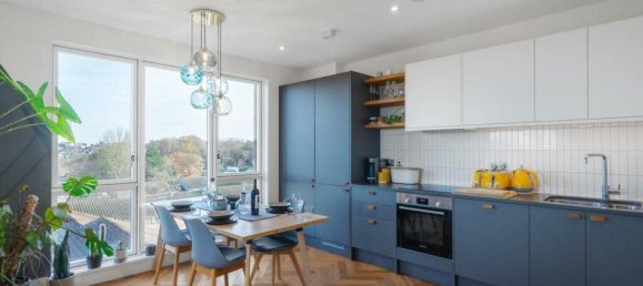 2 bedrooms Apartment in London, United Kingdom No. 3573 2