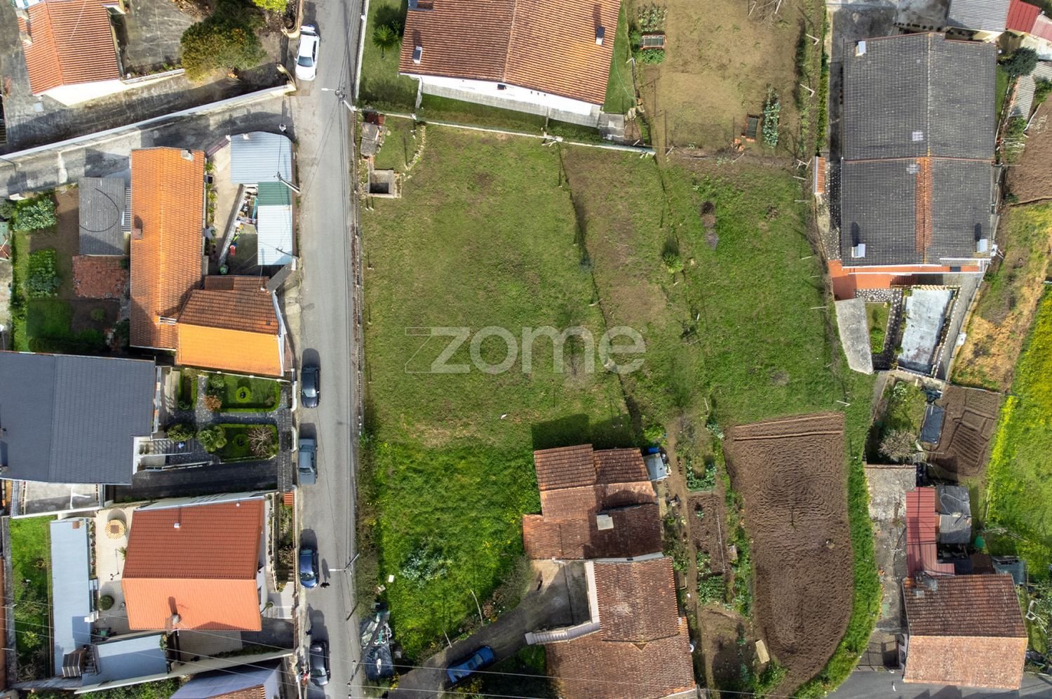 1164m² Land in Vila de Cucujaes, Portugal No. 88888