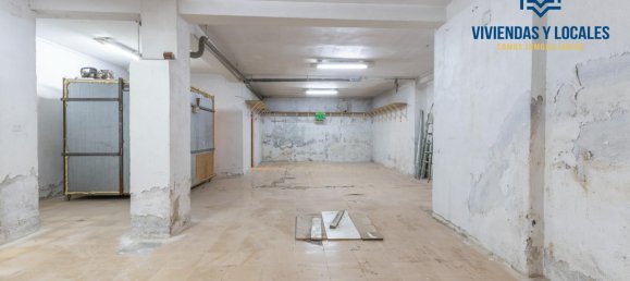 134m² Commercial property in Granada, Spain No. 95122 6