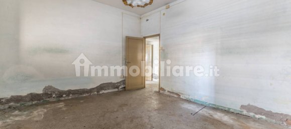 Apartamento de 2 dormitorios en Latina, Italy No. 257557 10