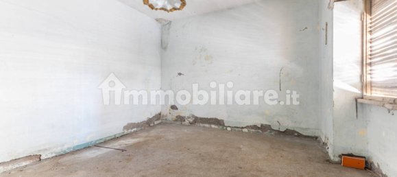 Apartamento de 2 dormitorios en Latina, Italy No. 257557 9