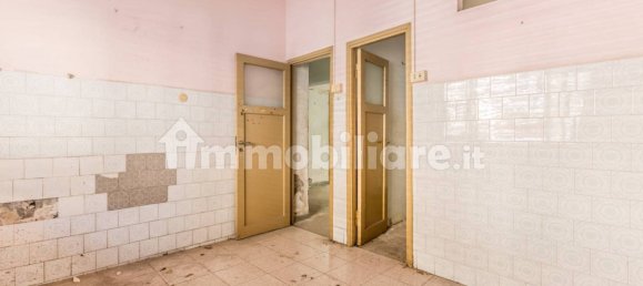 Apartamento de 2 dormitorios en Latina, Italy No. 257557 6