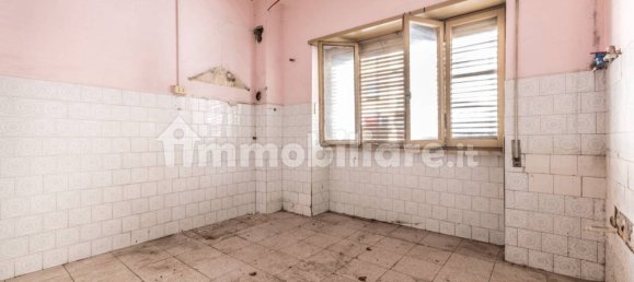 Apartamento de 2 dormitorios en Latina, Italy No. 257557 4