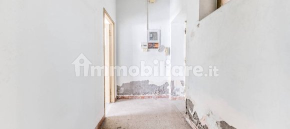 Apartamento de 2 dormitorios en Latina, Italy No. 257557 11