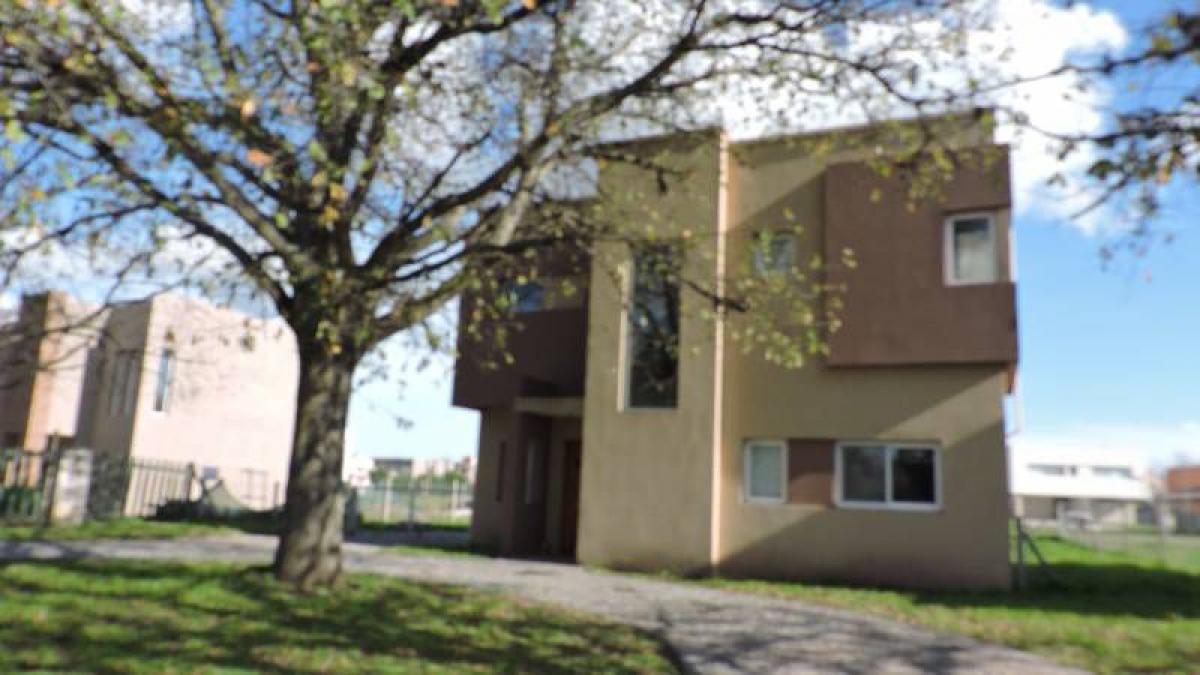 3 Schlafzimmer Haus in Berazategui, Argentina, Nr. 5199