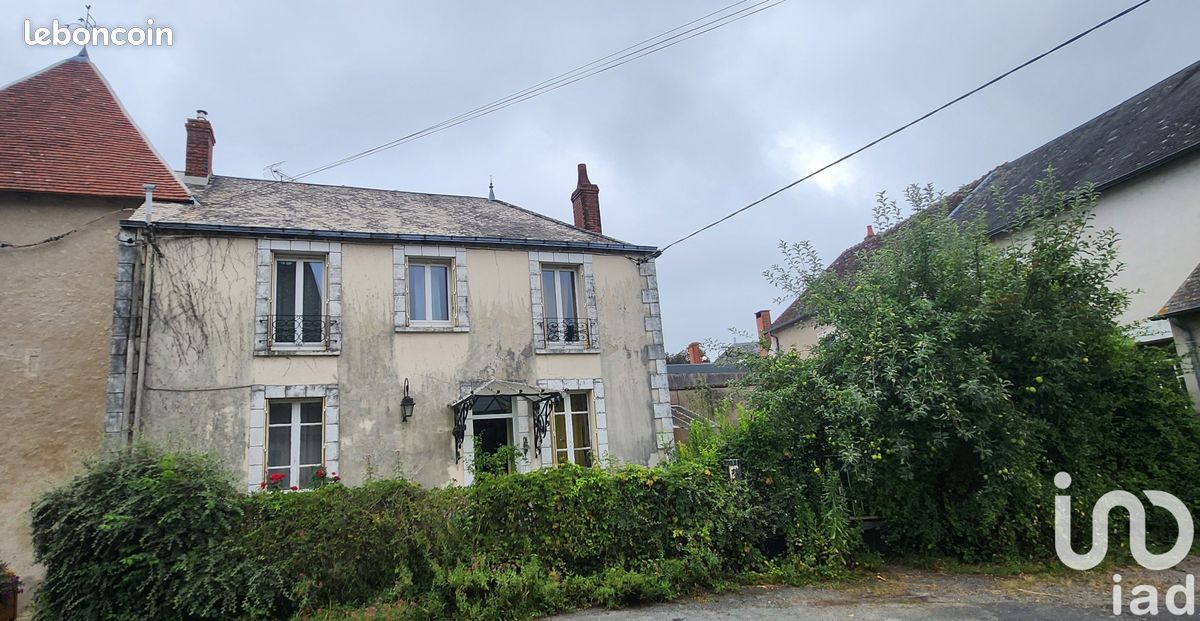 3 rooms House in Rivarennes, France No. 251845