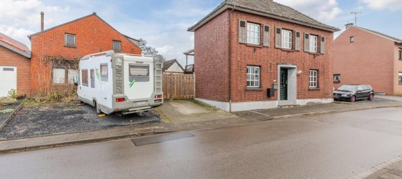 6 rooms House in Heinsberg, Germany No. 165987 3