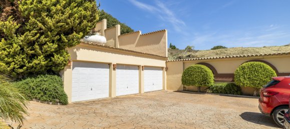 5 Schlafzimmer Villa in El Paraiso, Spain, Nr. 3033 24