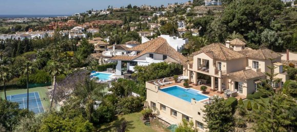 5 Schlafzimmer Villa in El Paraiso, Spain, Nr. 3033 4