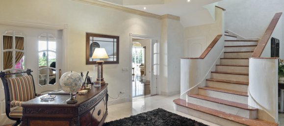 5 Schlafzimmer Villa in El Paraiso, Spain, Nr. 3033 23