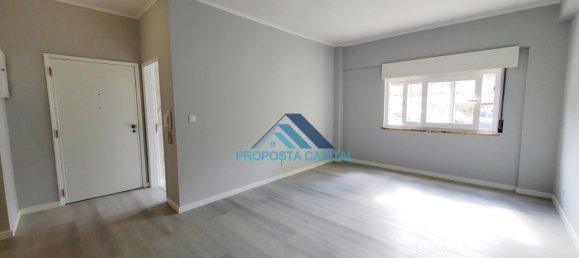 3 Schlafzimmer Wohnung in Loures, Portugal, Nr. 94671 7