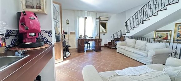 Villa T8 em Santa Flavia, Italy N.º 375096 29