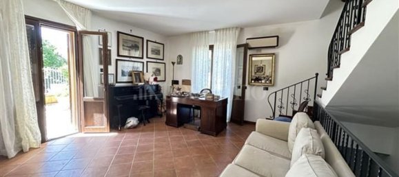 Villa T8 em Santa Flavia, Italy N.º 375096 28