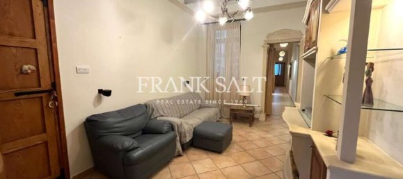 Квартира с 3 спальнями в Хамрун, Мальта № 11434 4