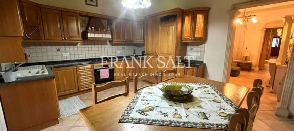 Квартира с 3 спальнями в Хамрун, Мальта № 11434 2