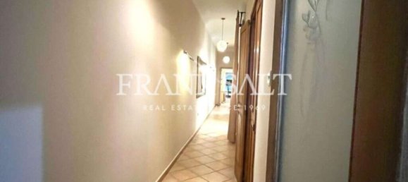 Квартира с 3 спальнями в Хамрун, Мальта № 11434 6