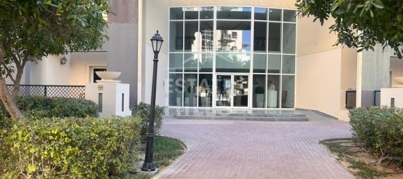 3 bedrooms Apartment in Remraam, UAE No. 6833 20