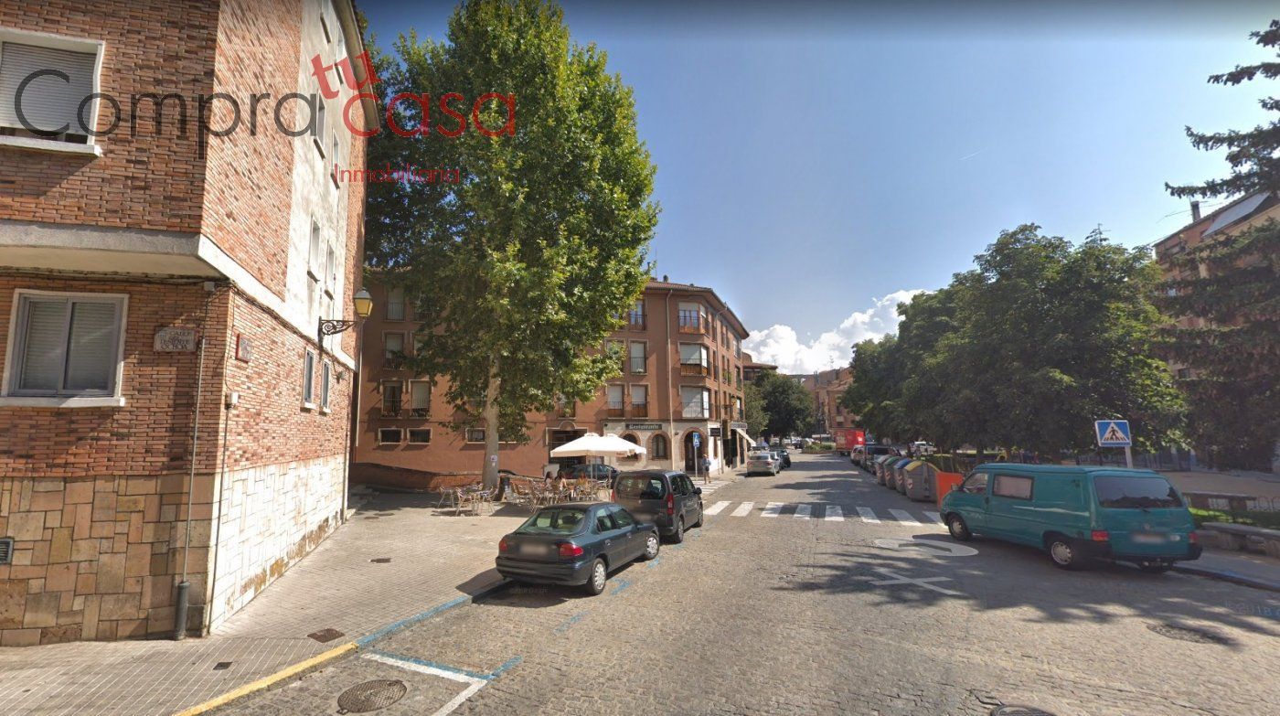 Propiedad comercial en Segovia, Spain 240 m² No. 26420