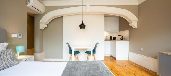 417m² Building in Porto, Portugal No. 136457 10