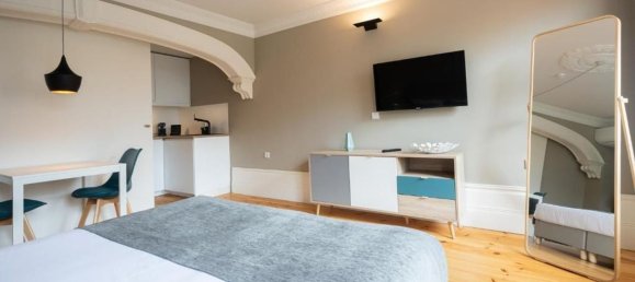 417m² Building in Porto, Portugal No. 136457 11