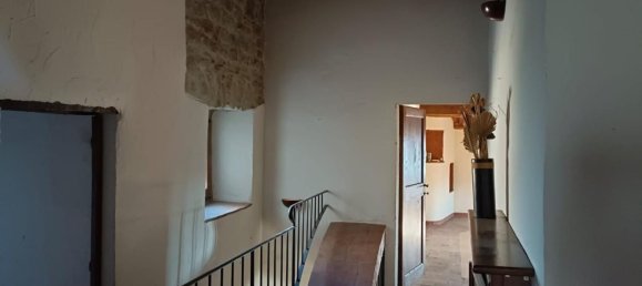 Casa de 7 habitaciónes en Carmignano, Italy No. 174315 11